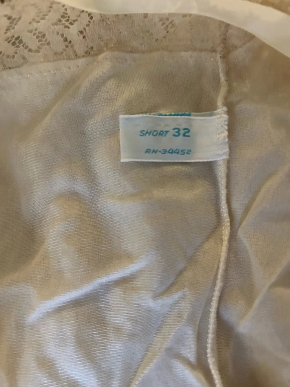 Vintage Lorraine lingerie Slip nightgown 32 short